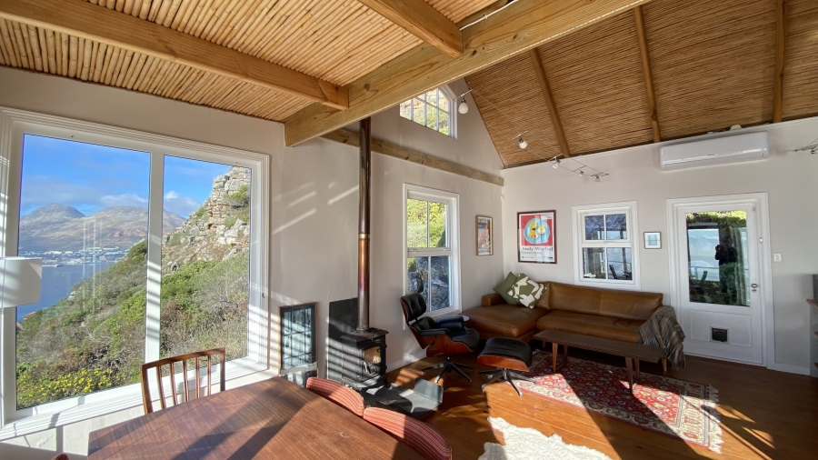 3 Bedroom Property for Sale in Cairnside Western Cape